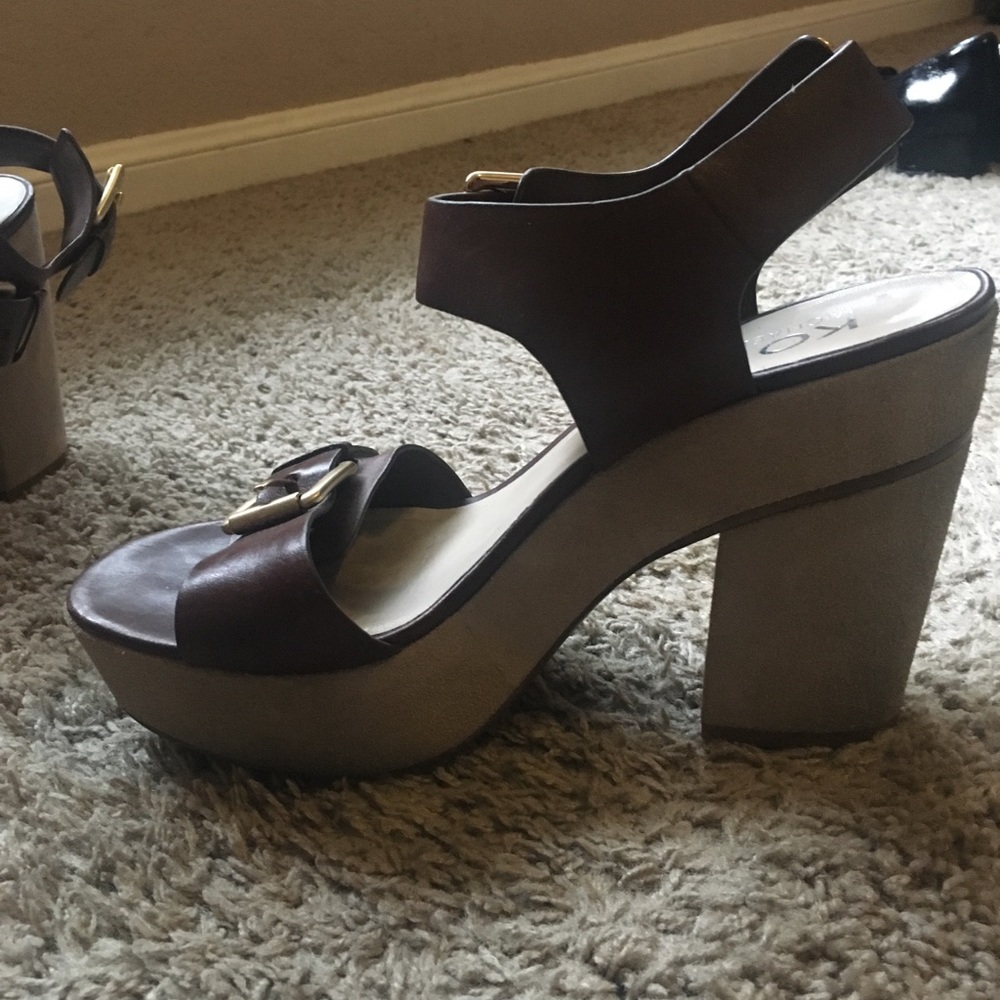Michael Kors Size 11 Dark Brown Block Heel Leather